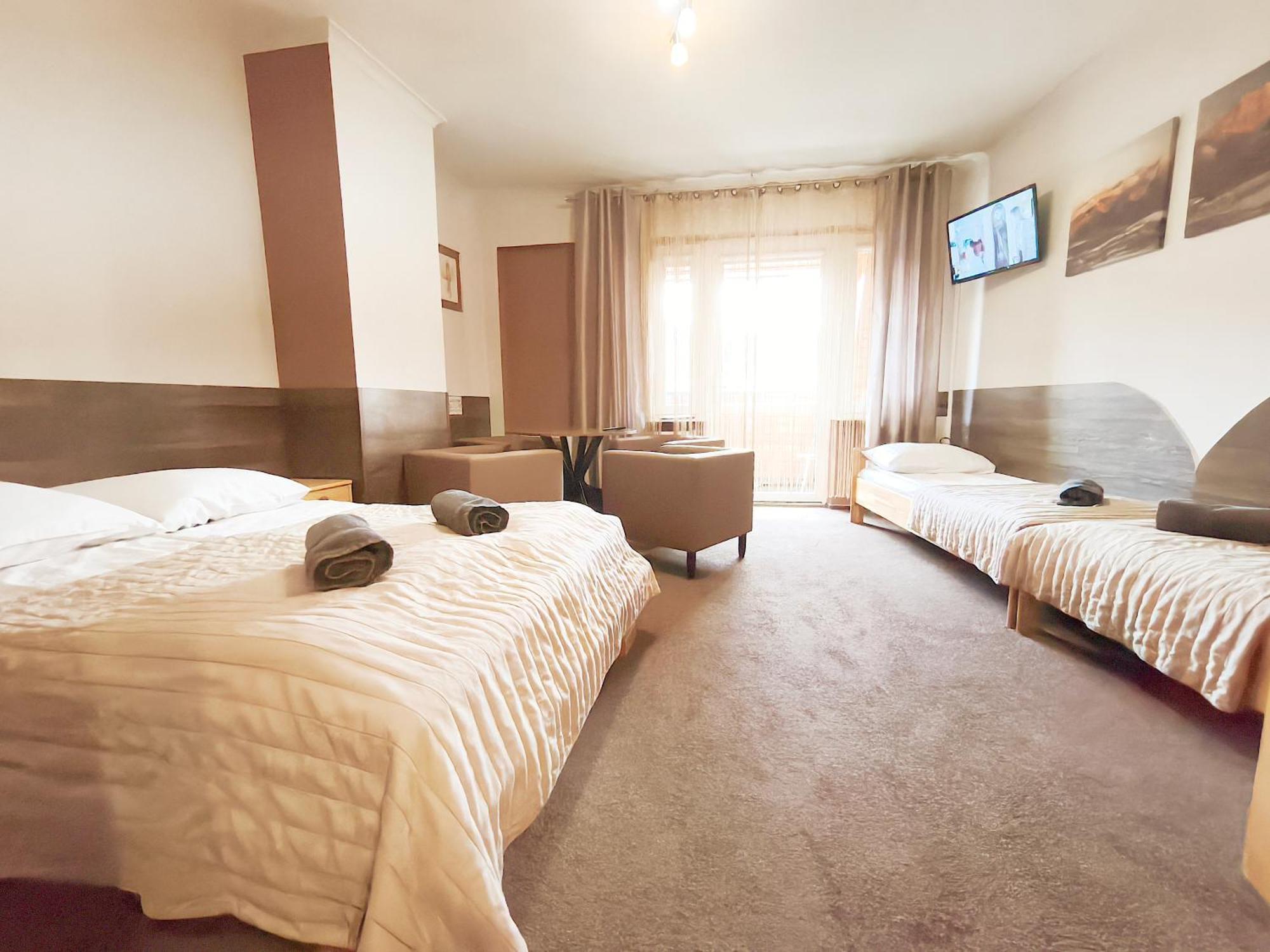Pokoje Goscinne I Apartamenty Krupowki 19 Zakopane Extérieur photo
