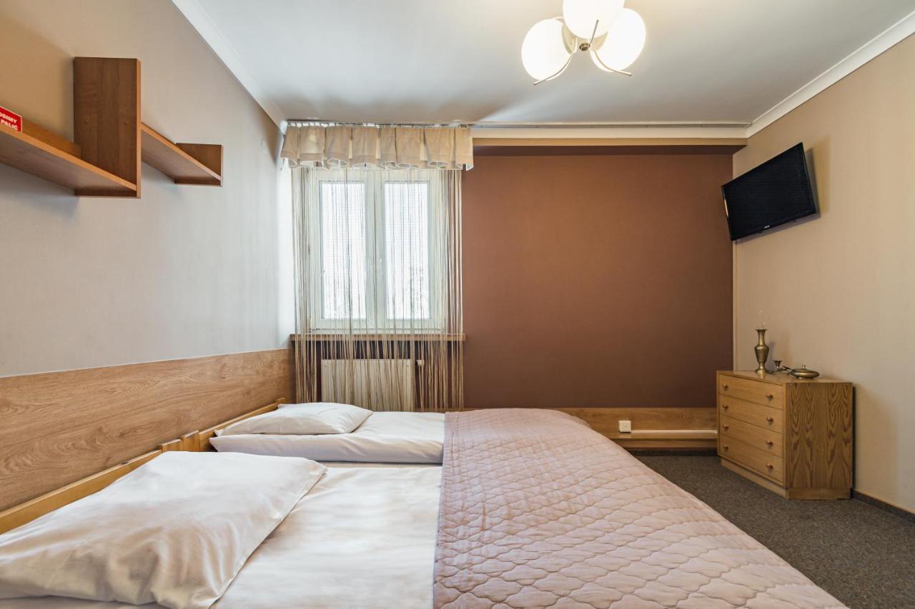 Pokoje Goscinne I Apartamenty Krupowki 19 Zakopane Extérieur photo