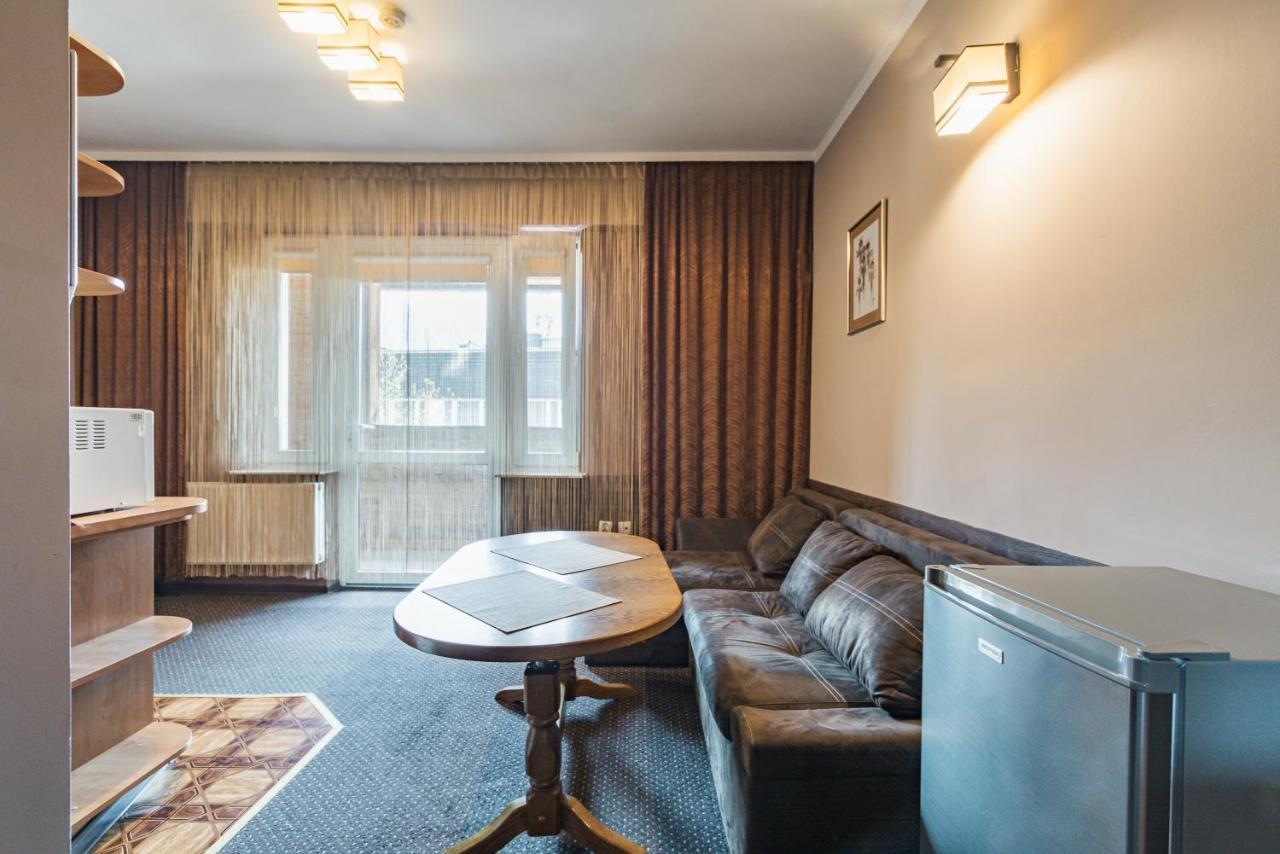 Pokoje Goscinne I Apartamenty Krupowki 19 Zakopane Extérieur photo