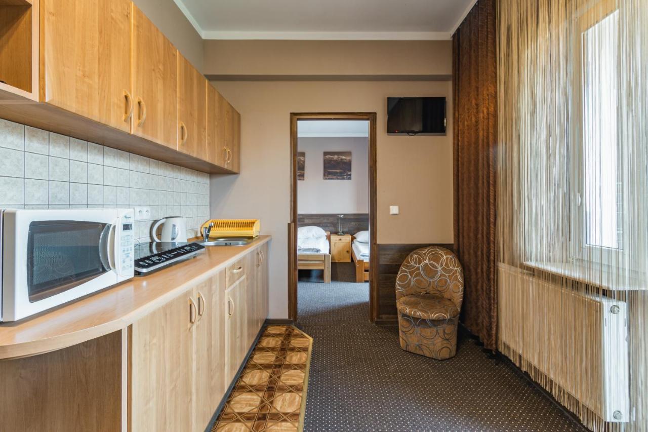 Pokoje Goscinne I Apartamenty Krupowki 19 Zakopane Extérieur photo